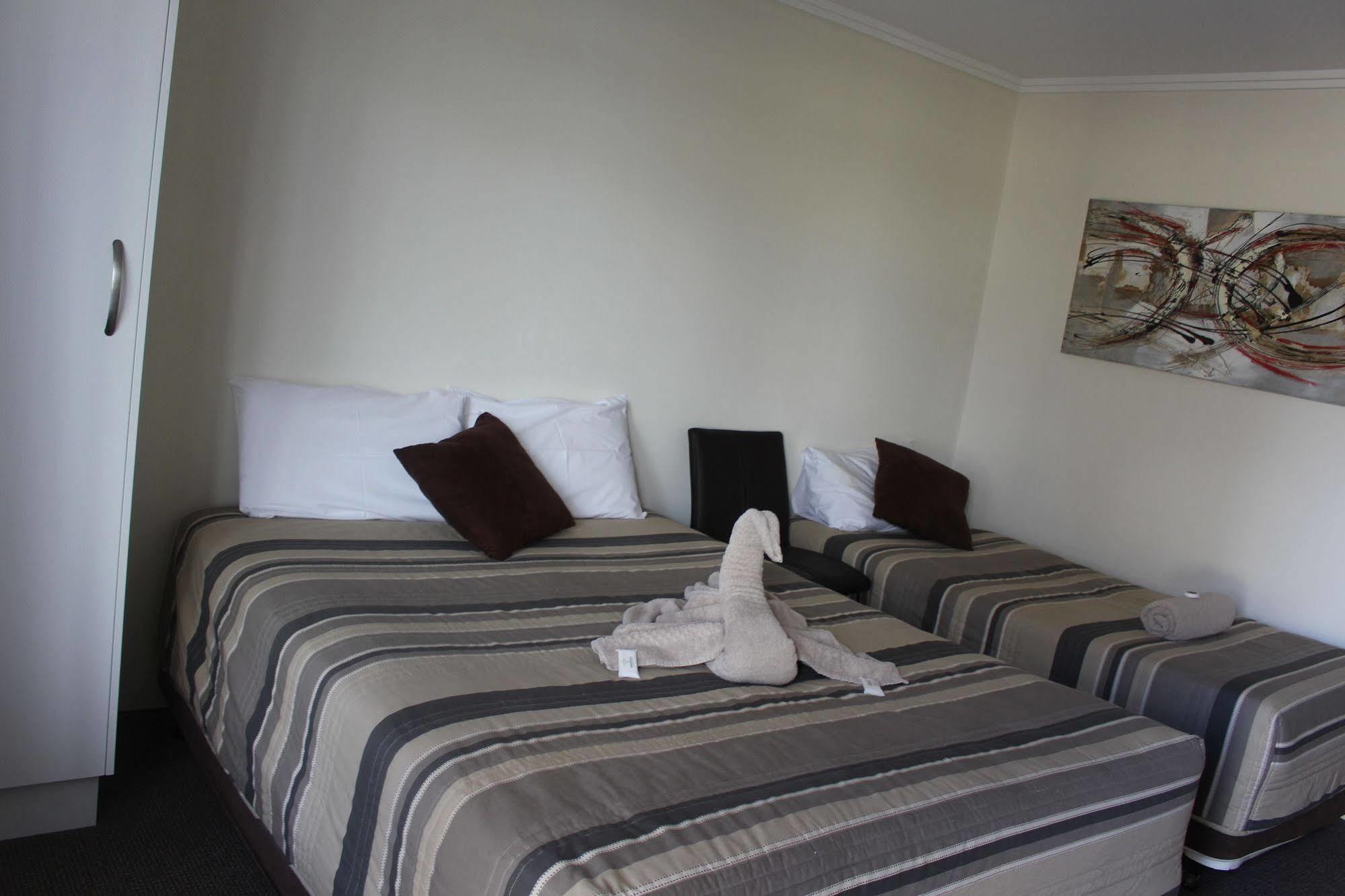Centrepoint Motel Dubbo Luaran gambar
